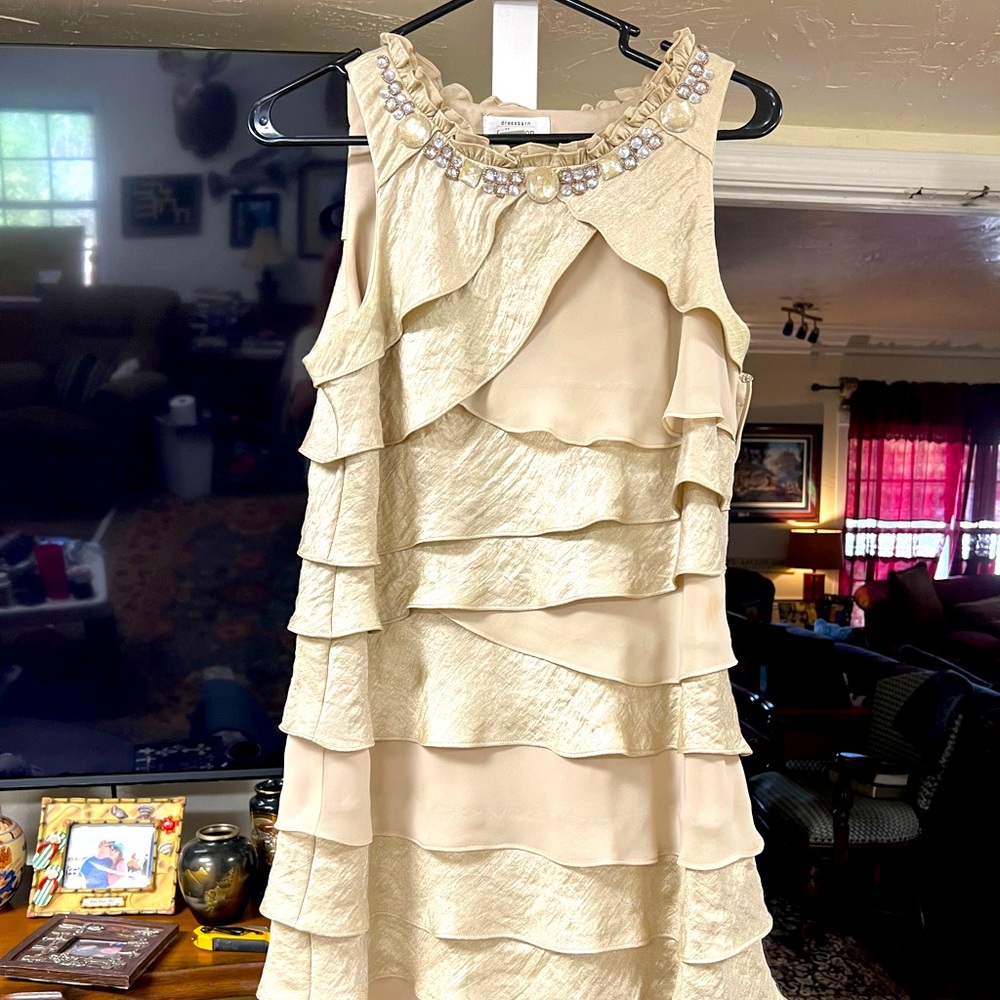 Cute dress barn collection dress size 10 for weddings or church or any occasion.